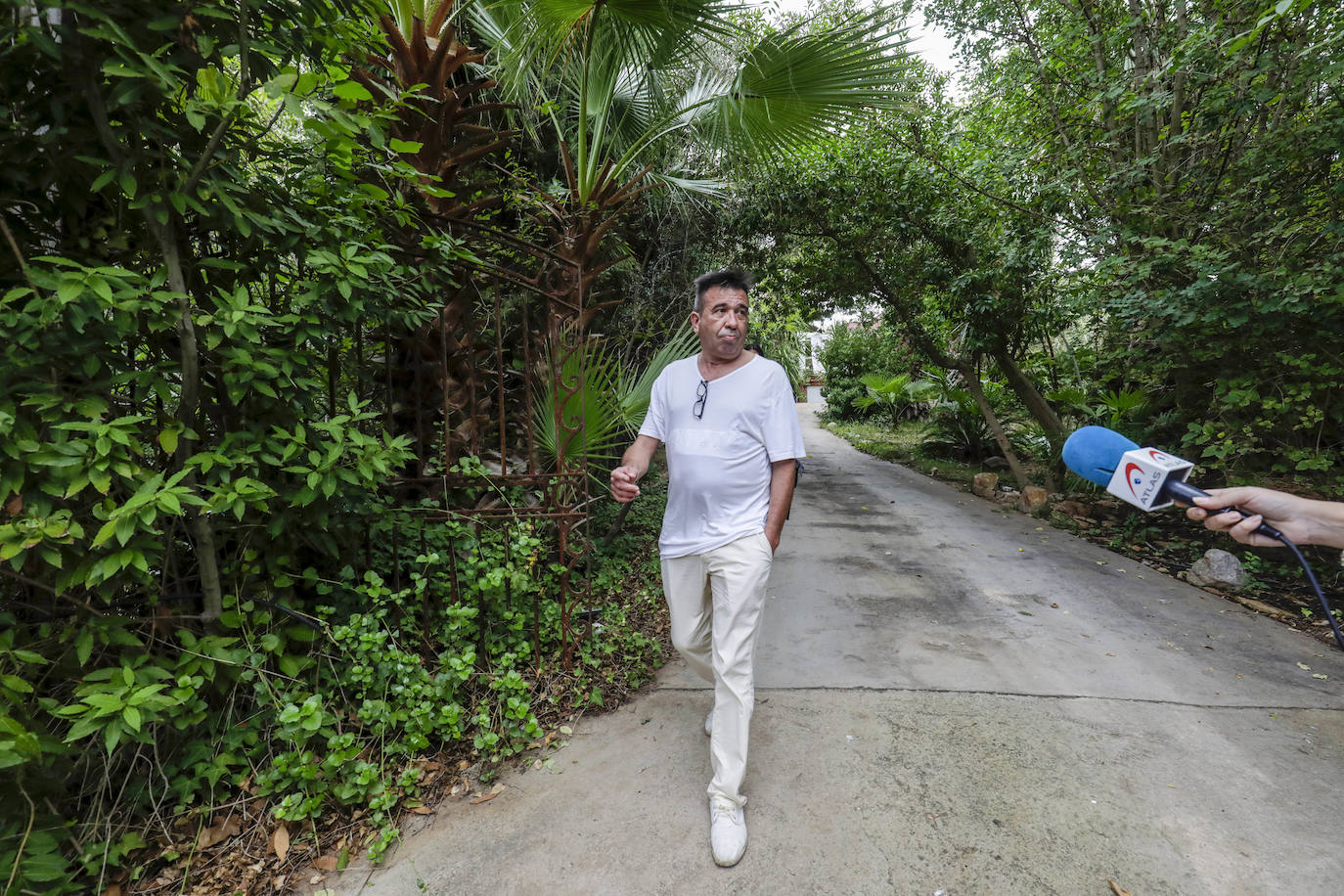 Fotos: Así está la casa de Francis Montesinos que han asaltado dos encapuchados