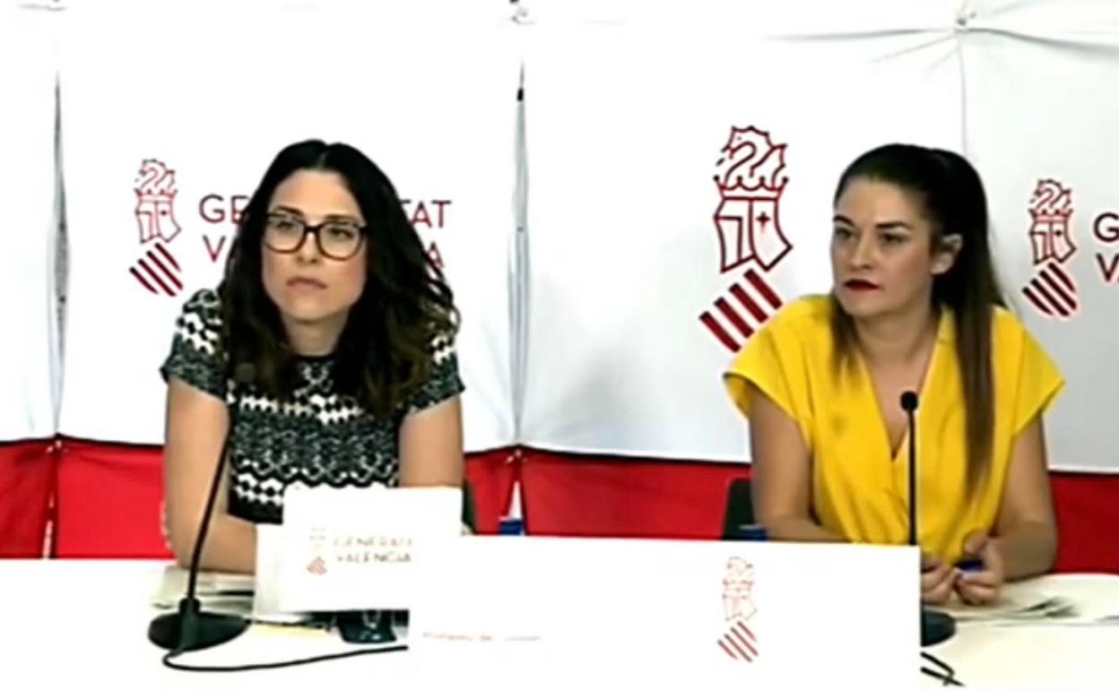 Aitana Mas y Mireia Molla, el pasado viernes, tras el pleno del Consell comparecen ante los medios de comunicación. 