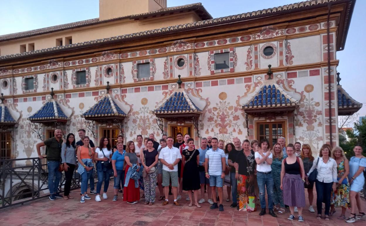 Gandia recibe un grupo de turoperadores húngaros en Fira i Festes para promocionar la ciudad 