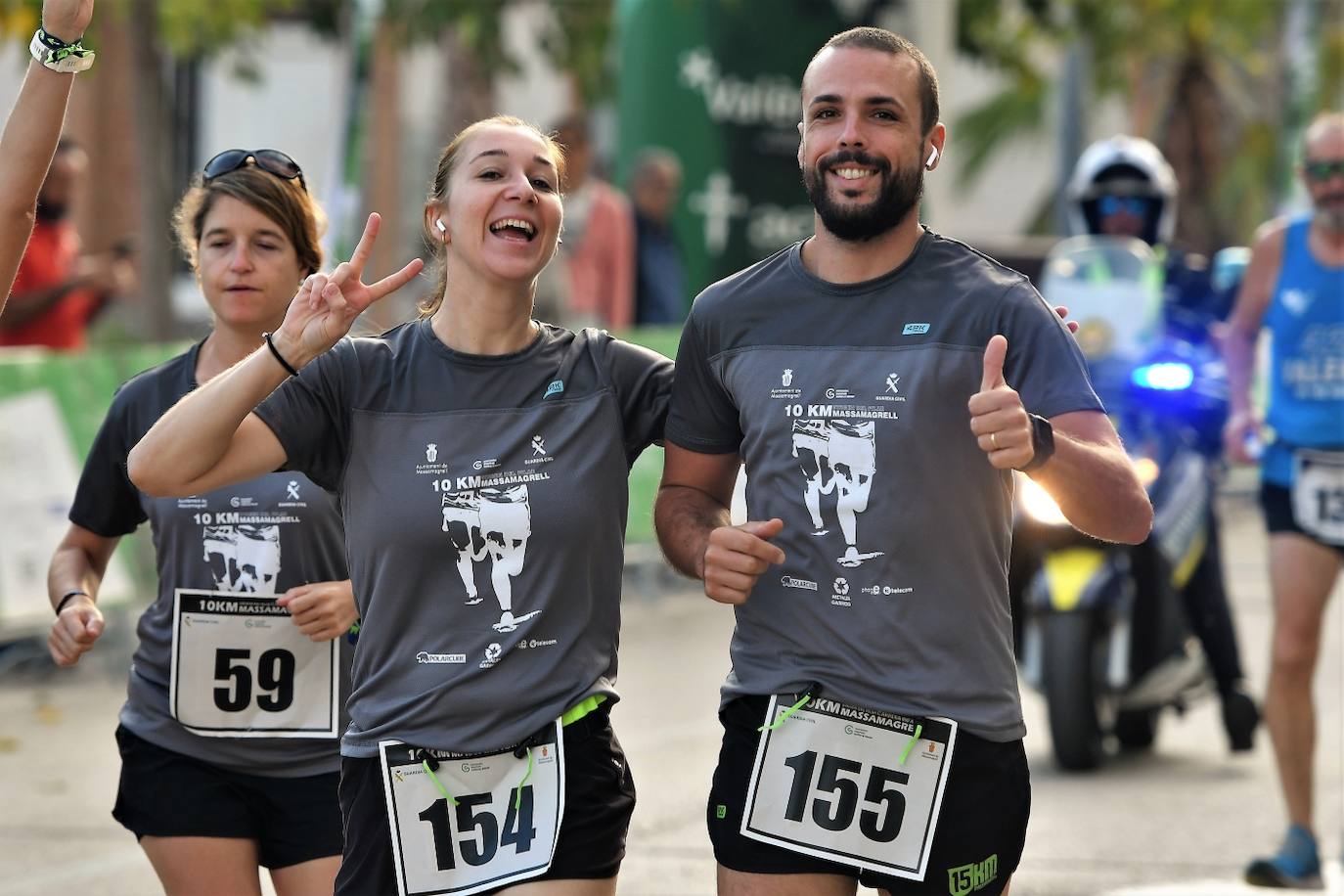 Los corredores en la 10K de Massamagrell.