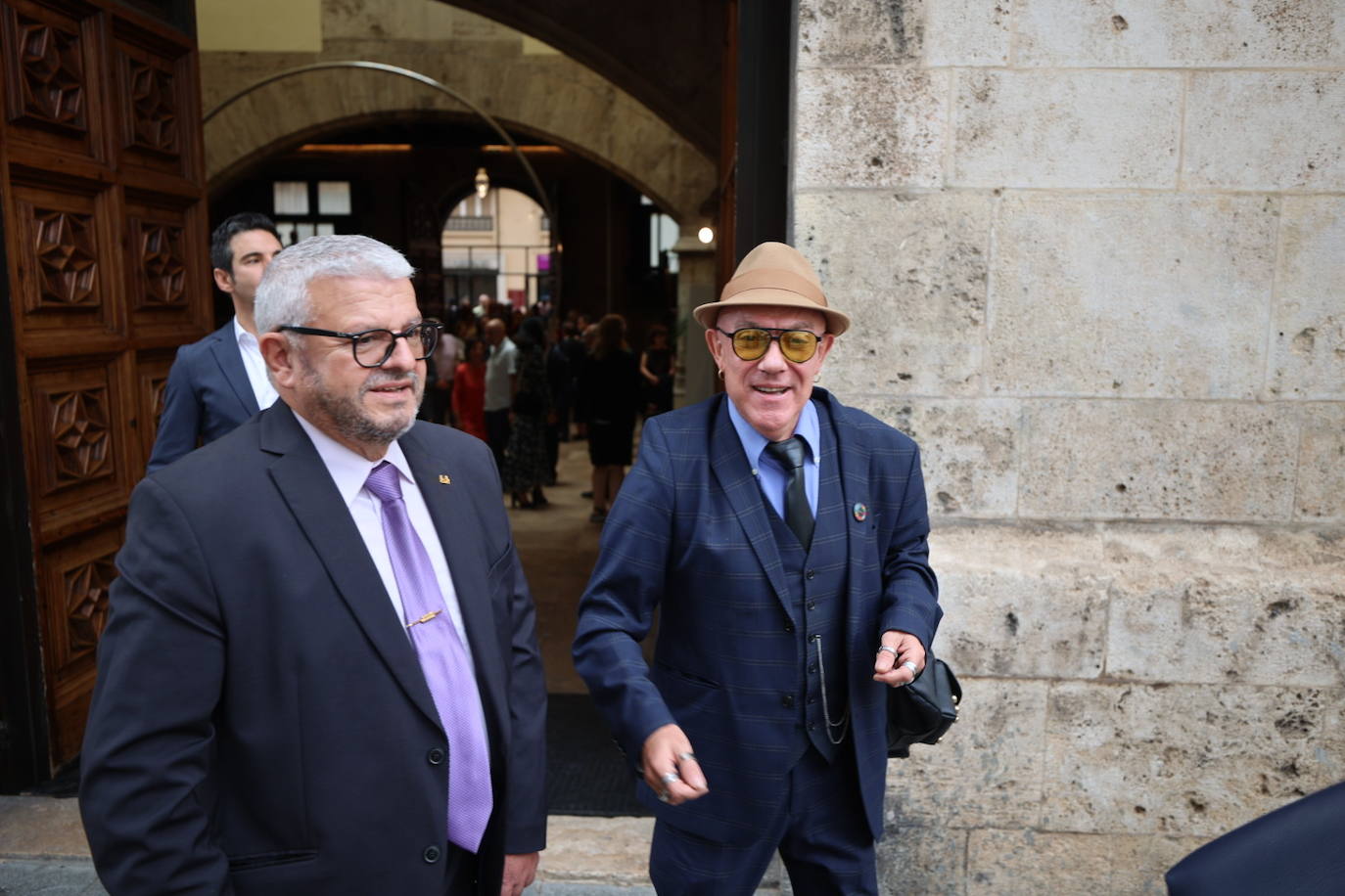 Los invitados pertenecen a diferentes ámbitos de la sociedad valenciana. 