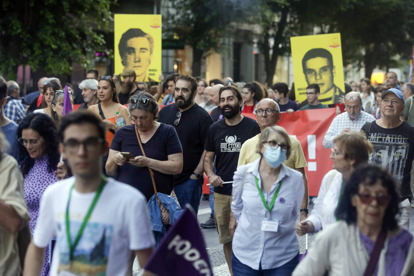 Fotos: Manifestaciones en Valencia por el 9 d&#039;Octubre 2022