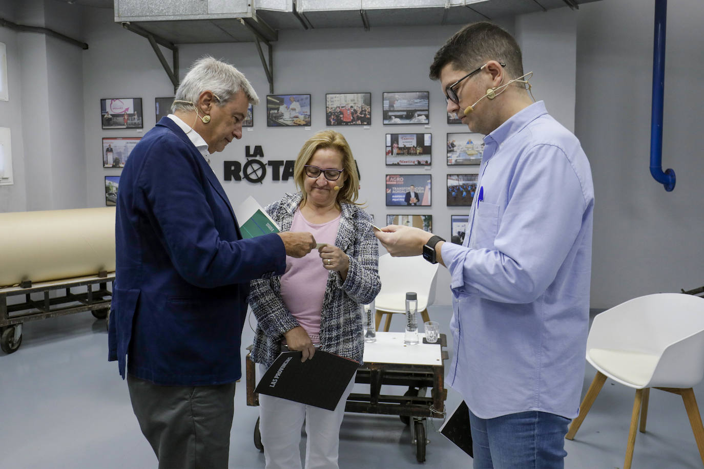 Fotos: Mesa de expertos:«La reforma del Estatut debe responder a las demandas y las nuevas tendencias sociales»