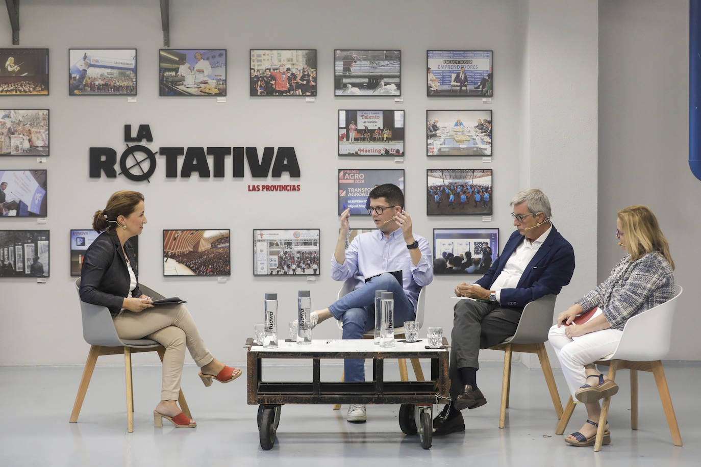 Fotos: Mesa de expertos:«La reforma del Estatut debe responder a las demandas y las nuevas tendencias sociales»