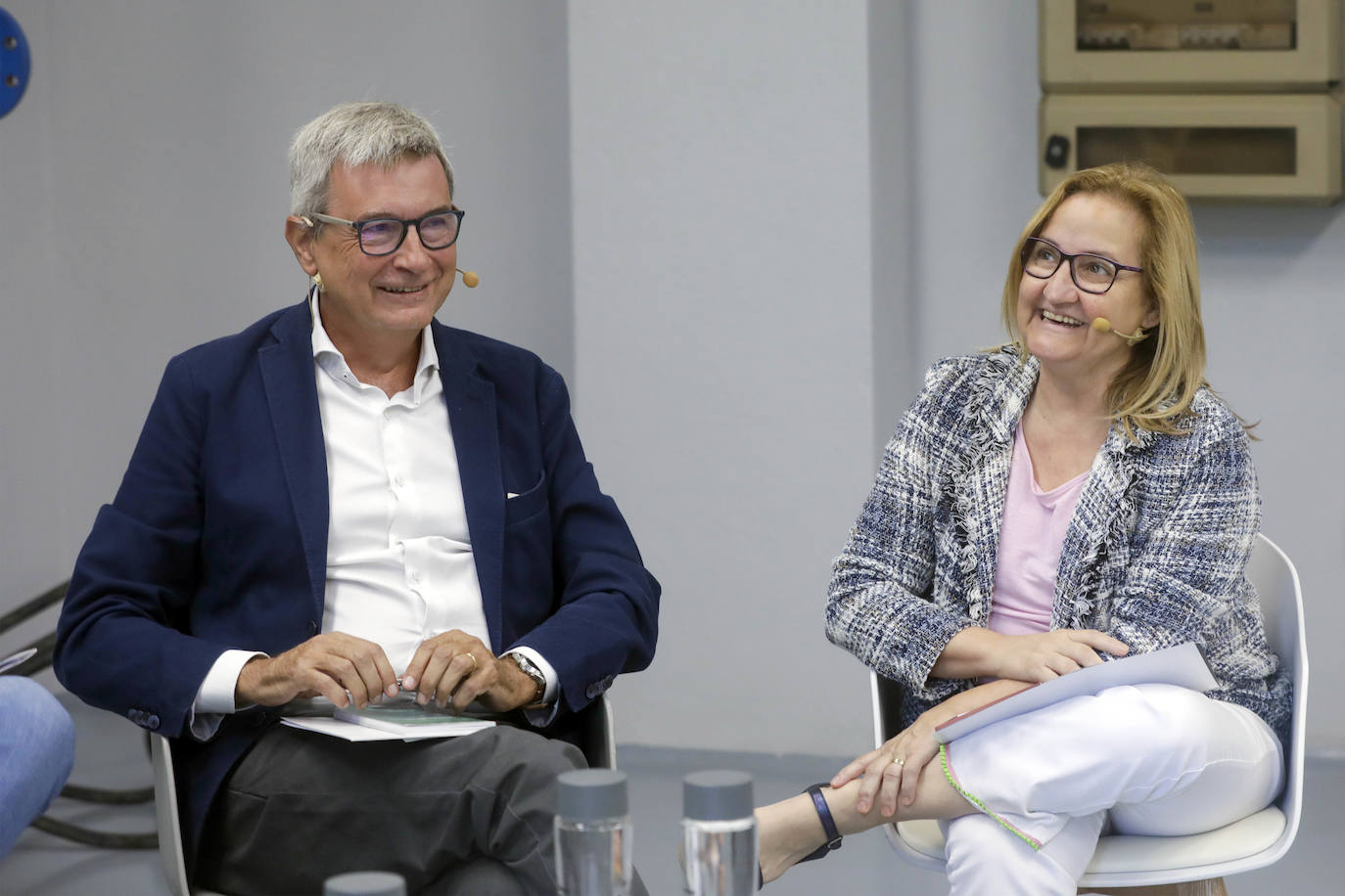 Fotos: Mesa de expertos:«La reforma del Estatut debe responder a las demandas y las nuevas tendencias sociales»