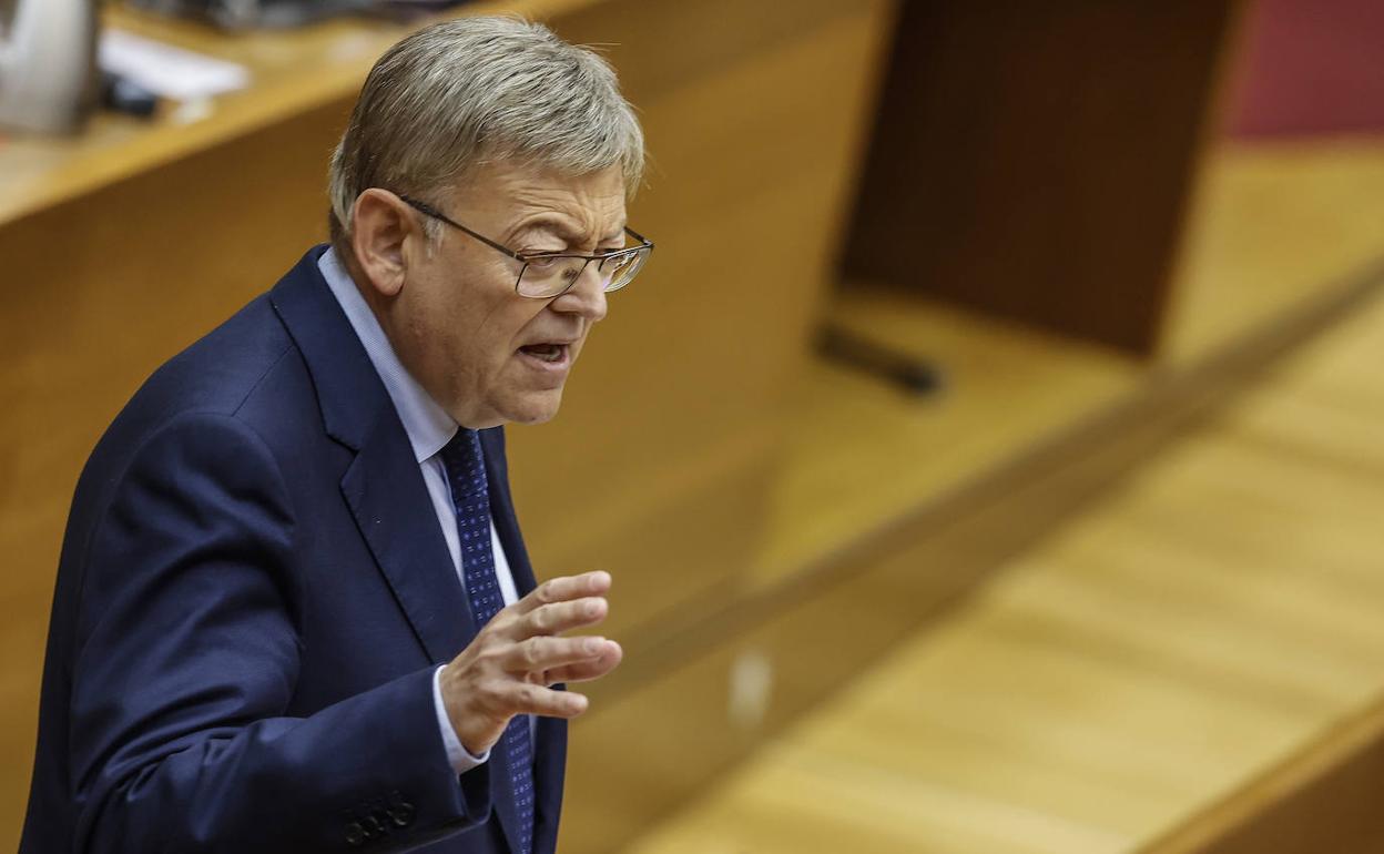 El president de la Generalitat valenciana, Ximo Puig, interviene durante un debate. 