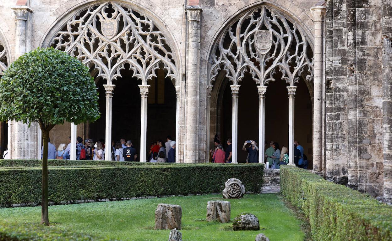 Jornada de puertas abiertas en Capitanía, uno de los edificios más emblemáticos de Valencia. 