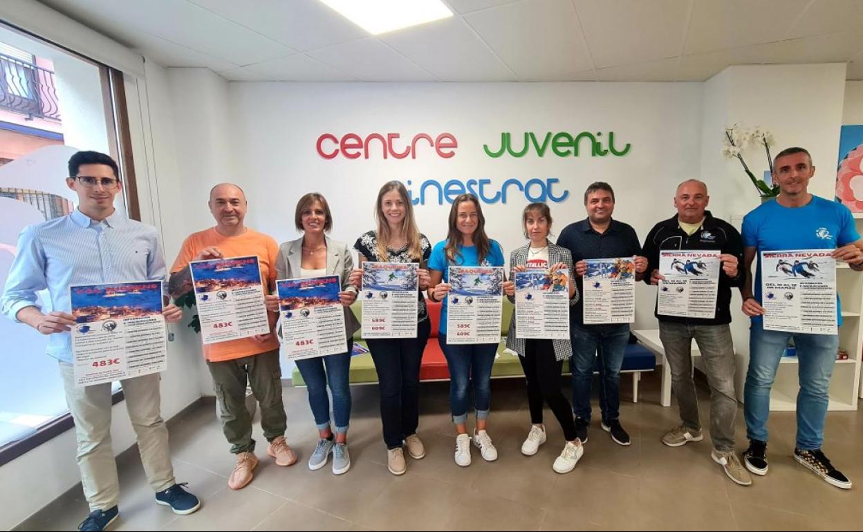 Finestrat: Finestrat fue el escenario de presentación de una campaña que, una vez más, se ha organizado de forma conjunta en la comarca | Los jóvenes de la Marina Baixa tendrán cuatro opciones para disfrutar de la nieve este invierno