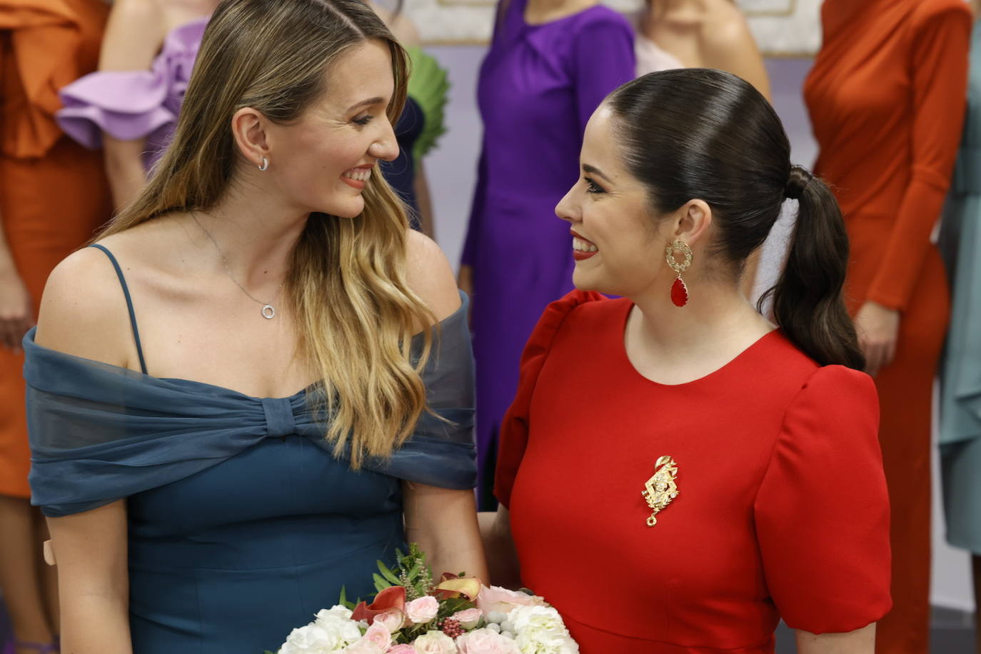 Fotos: Laura Mengó y Paula Nieto celebran su elección como falleras mayores de Valencia 2023