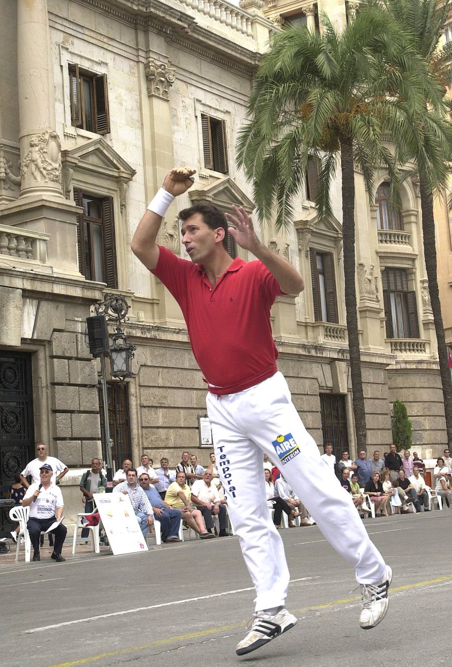 Hasta el deporte autóctono como la pilota valenciana ha tenido su oportunidad.