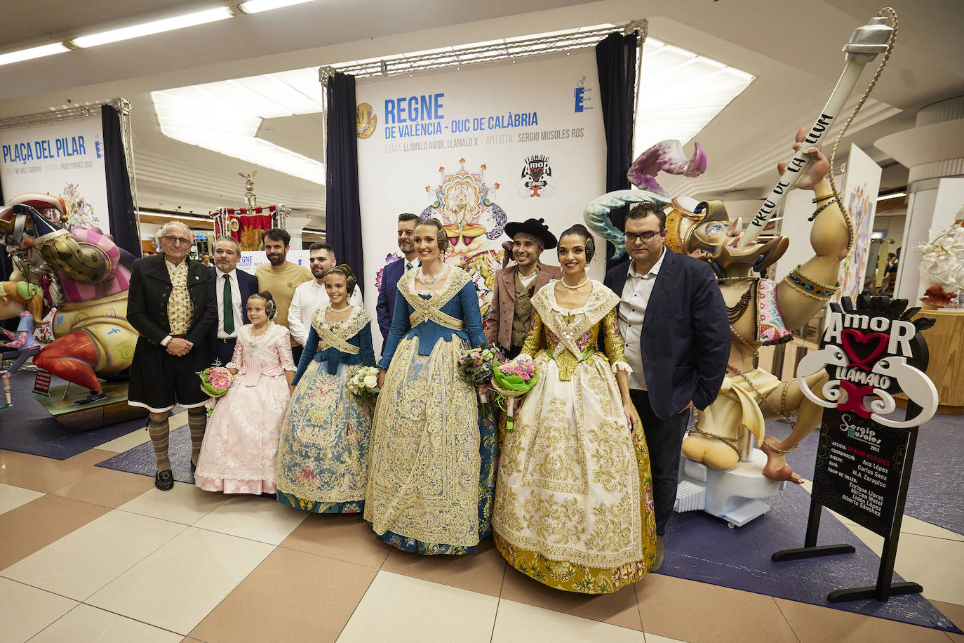 Fotos: Las falleras mayores de Valencia inaguran la exposición de bocetos de las fallas especiales de 2023