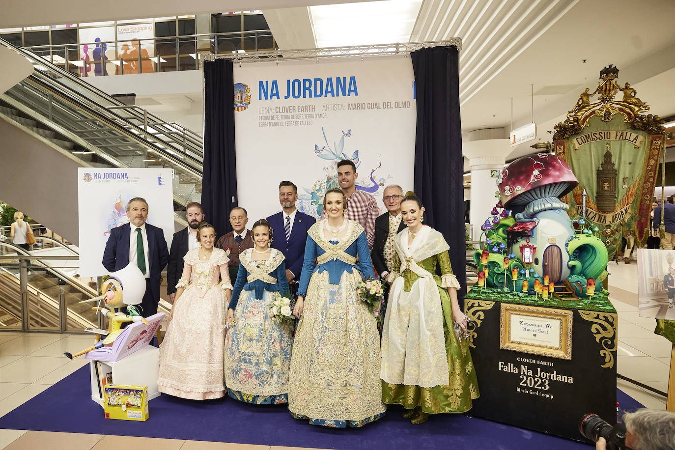 Fotos: Las falleras mayores de Valencia inaguran la exposición de bocetos de las fallas especiales de 2023