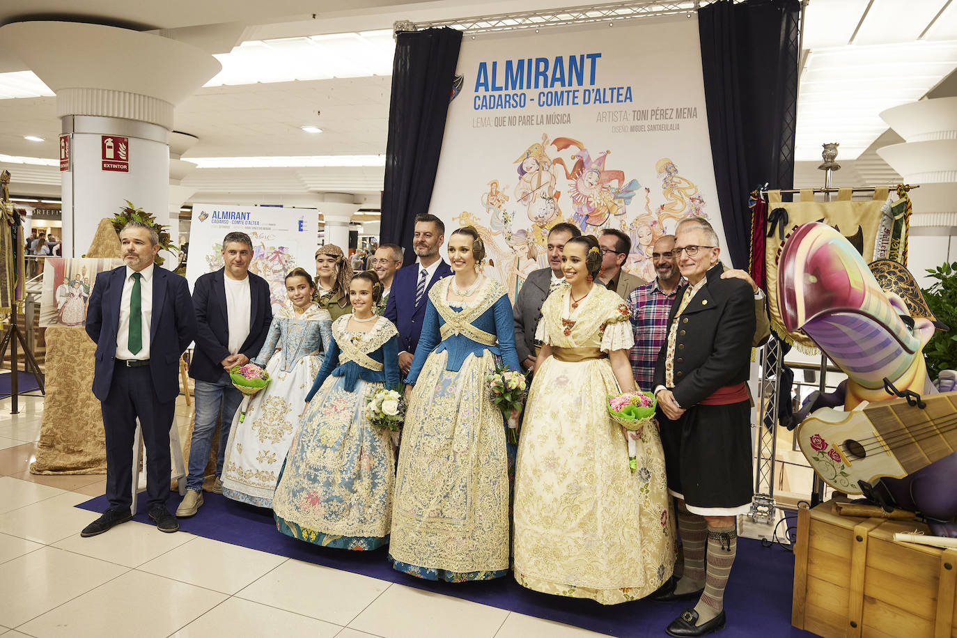 Fotos: Las falleras mayores de Valencia inaguran la exposición de bocetos de las fallas especiales de 2023