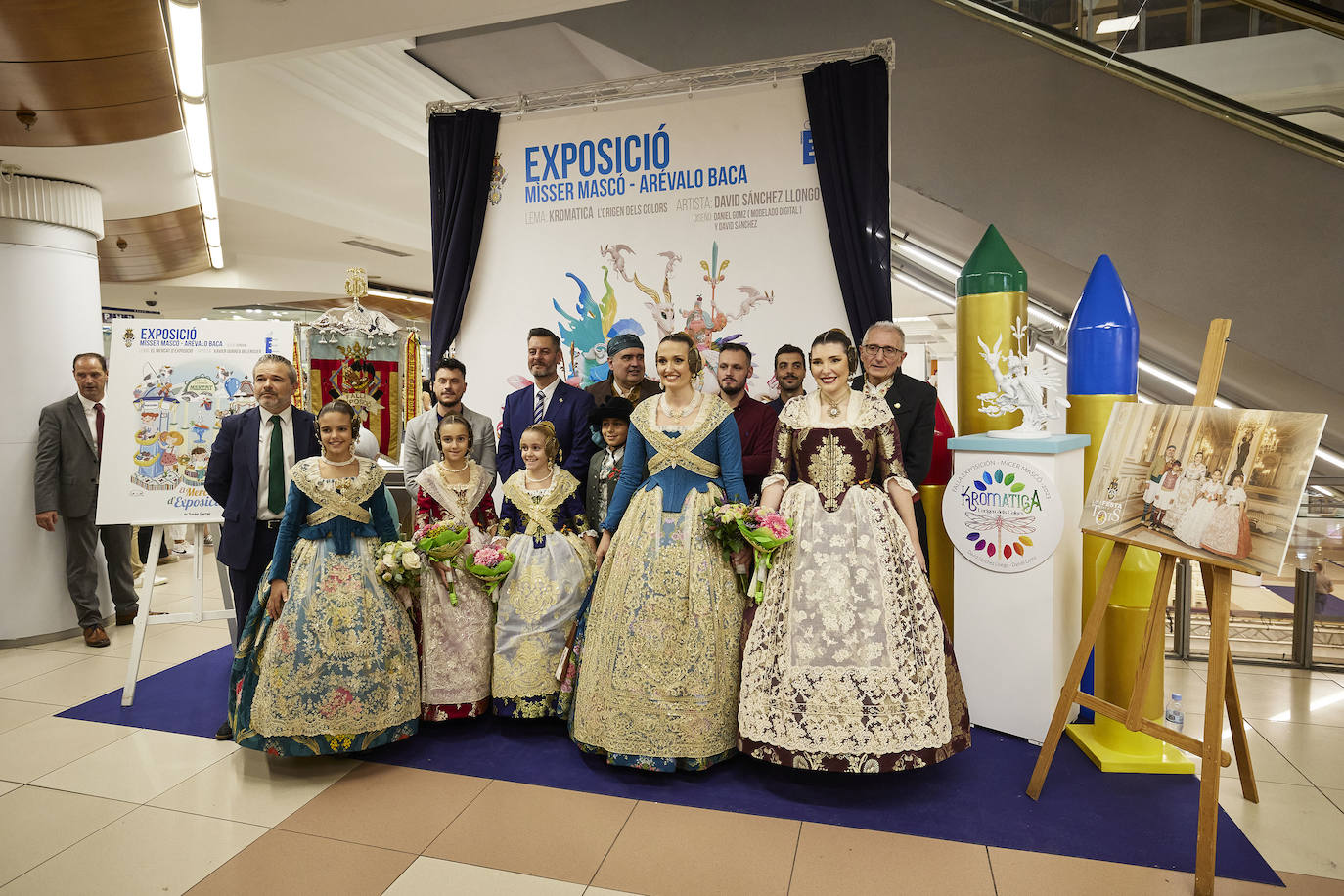 Fotos: Las falleras mayores de Valencia inaguran la exposición de bocetos de las fallas especiales de 2023