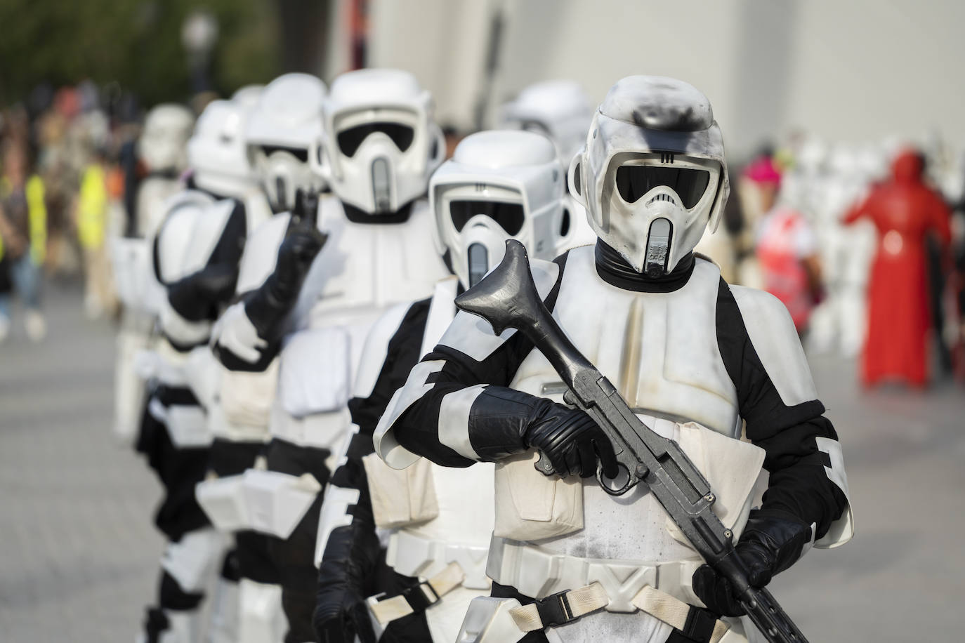 Fotos: Darth Vader llega a Valencia en el desfile de Star Wars