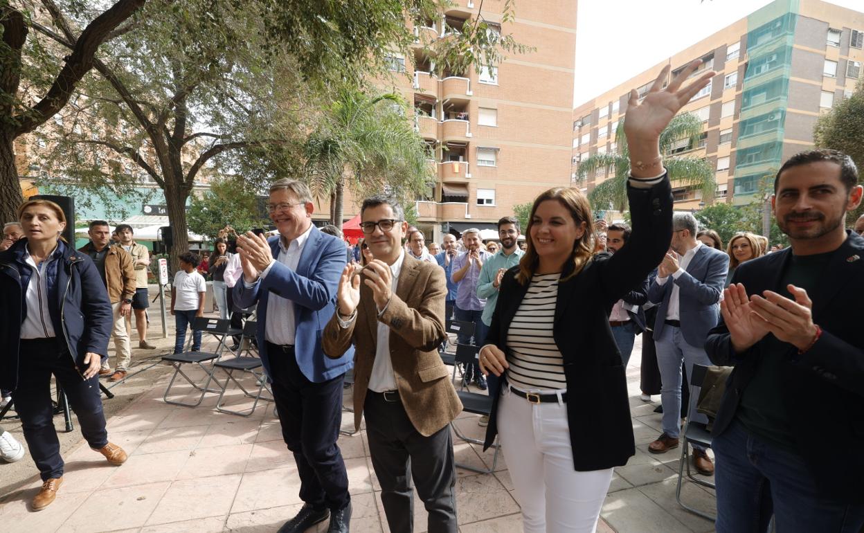 Ximo Puig, Félix Bolaños y Sandra Gómez, al inicio del acto del PSPV en el parque Imago de Valencia.