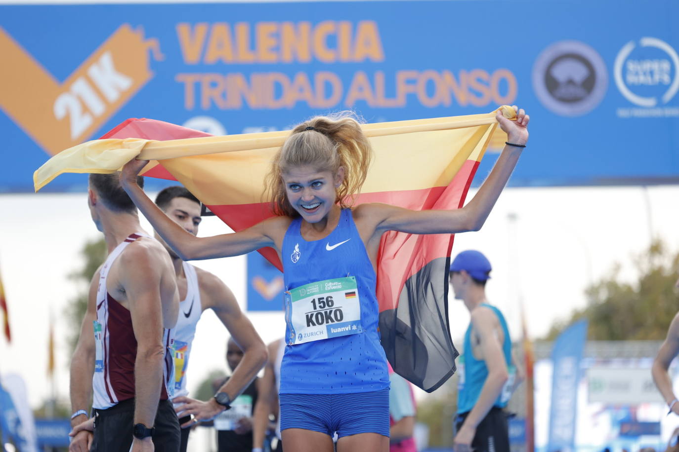 Fotos: Búscate en el Medio Maratón de Valencia 2022