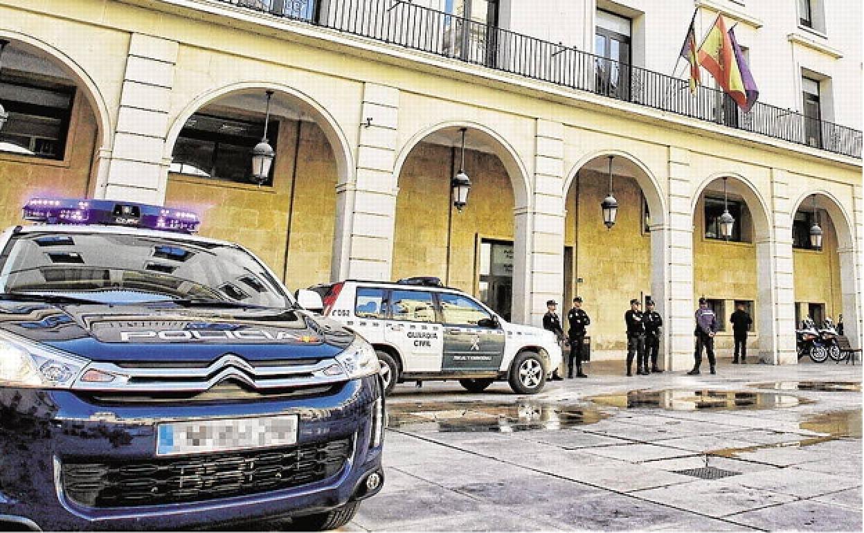 La Audiencia Provincial de Alicante ha condenado a cinco acusados. 