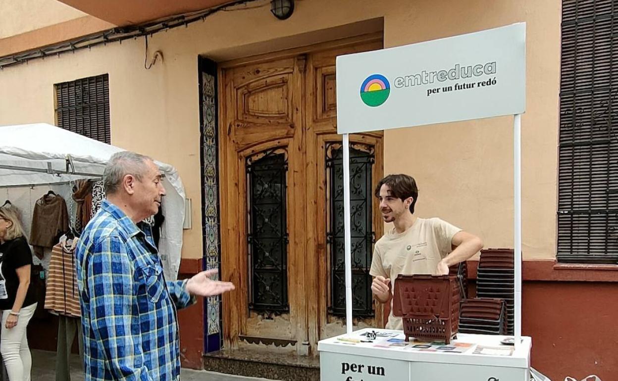 La campaña de concienciación de la Emtre en Xirivella. 