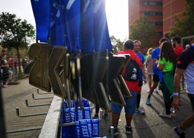 Imagen secundaria 1 - Recuerdos del medio maratón de Valencia 2022.