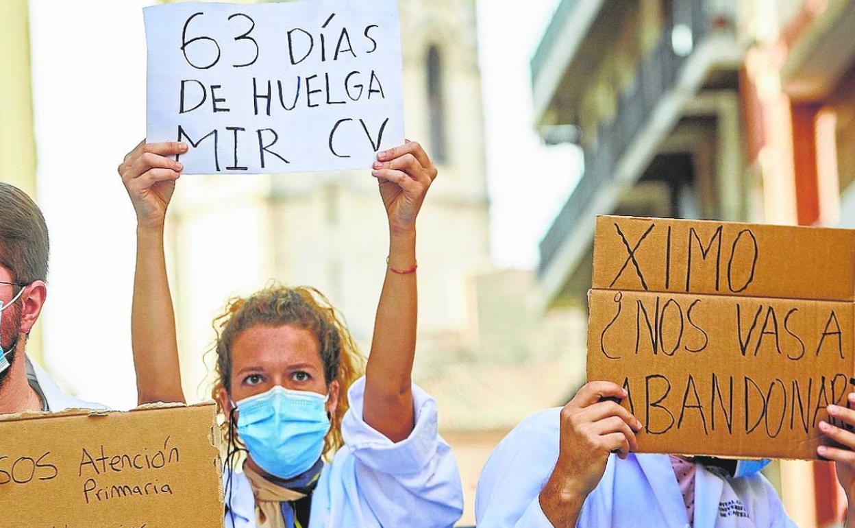 Médicos MIR durante una protesta para reclamar mejoras en sus condiciones laborales. 