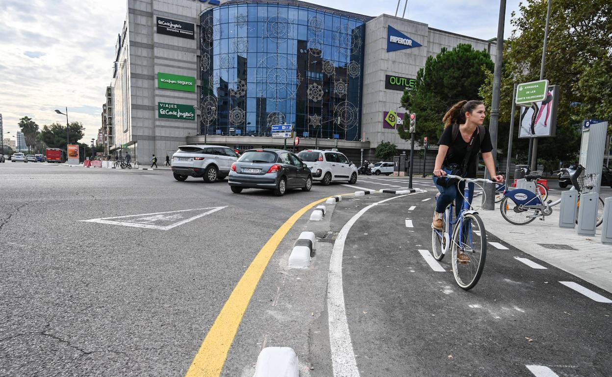 El nuevo carril bici.