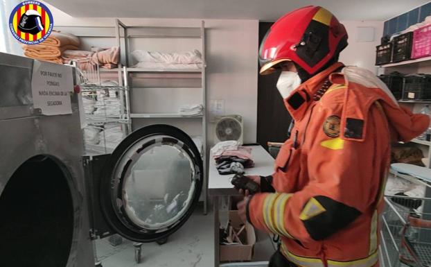 Imagen principal - Actuación de Bomberos.