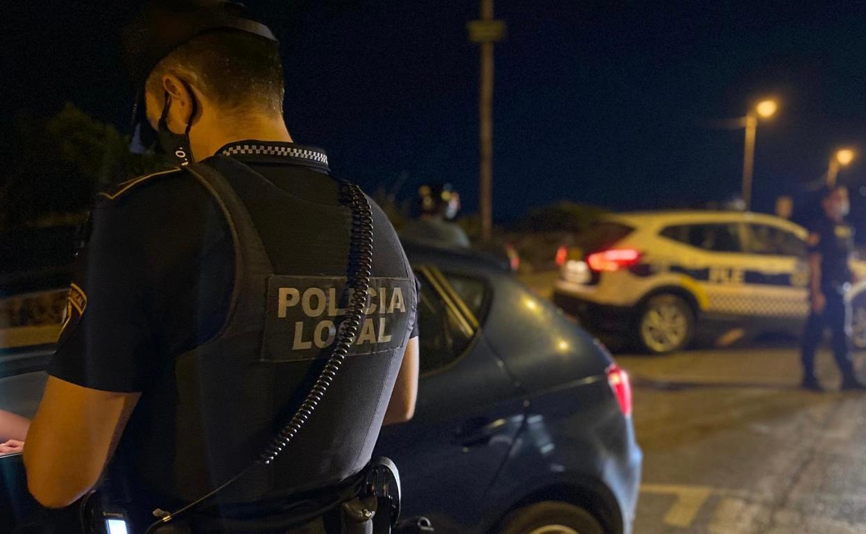 Los agentes acudieron de inmediato al lugar alertados por el agredido. 