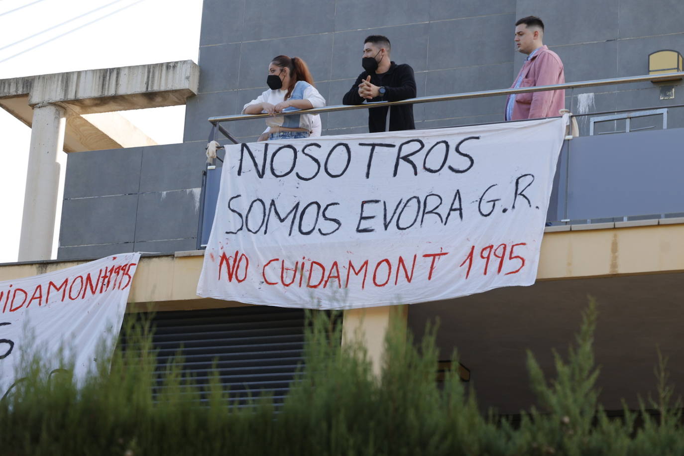 Fotos: Desahucio en una residencia de mayores en L&#039;Eliana