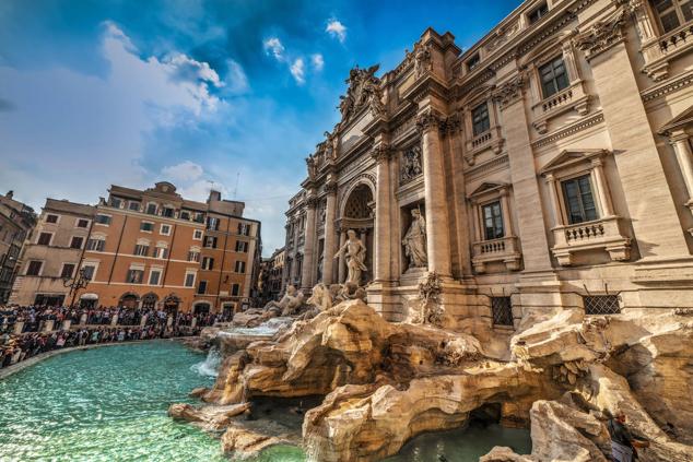 Fontana di Trevi (Roma).