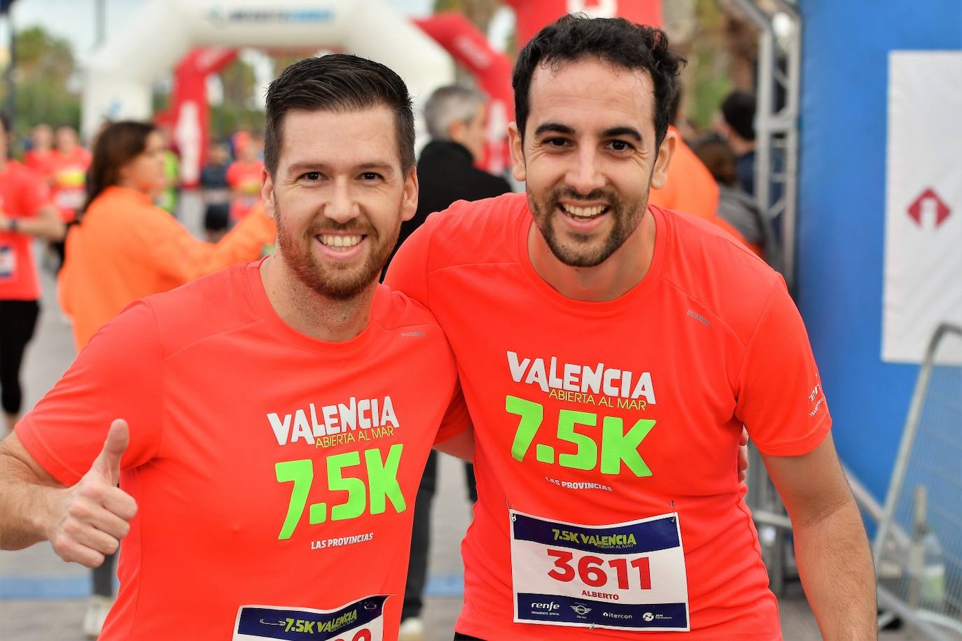 Fotos: Búscate en la llegada de la 15K y 7.5K Valencia Abierta al Mar 2022