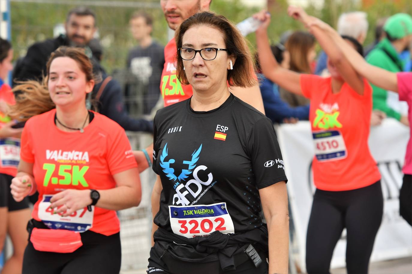 Fotos: Búscate en la llegada de la 15K y 7.5K Valencia Abierta al Mar 2022