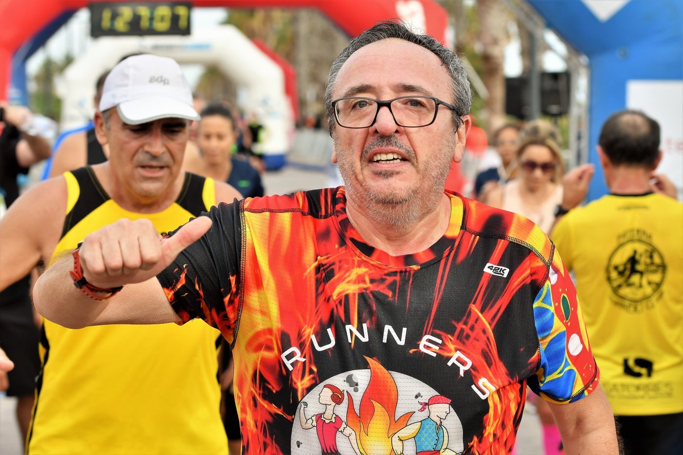 Fotos: Búscate en la llegada de la 15K y 7.5K Valencia Abierta al Mar 2022