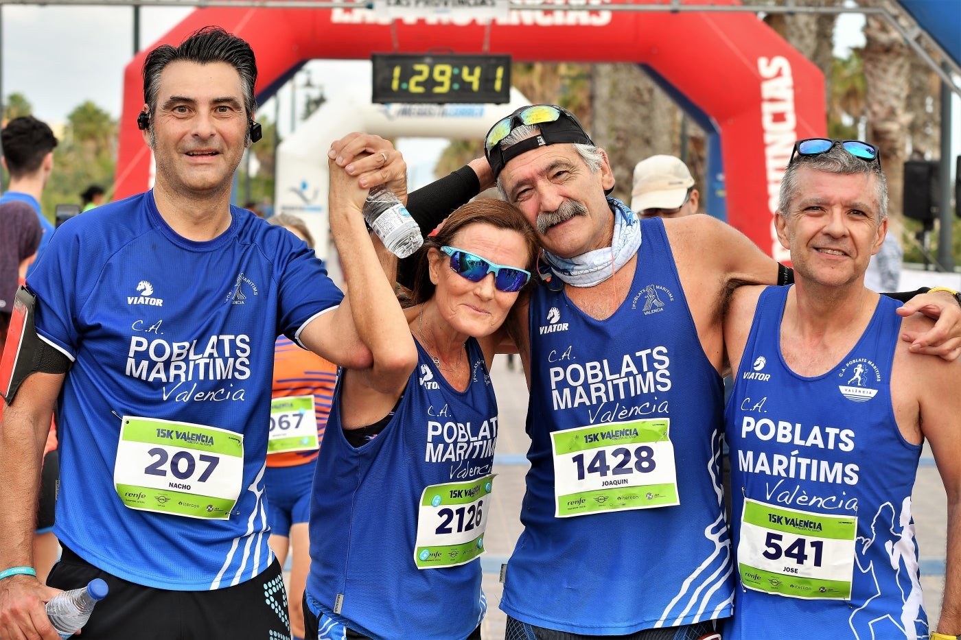 Fotos: Búscate en la llegada de la 15K y 7.5K Valencia Abierta al Mar 2022