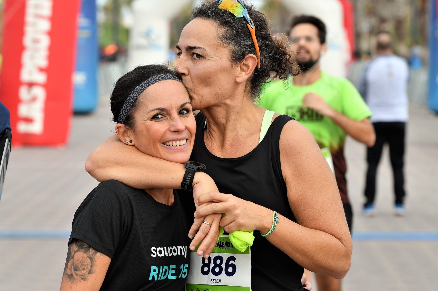 Fotos: Búscate en la llegada de la 15K y 7.5K Valencia Abierta al Mar 2022