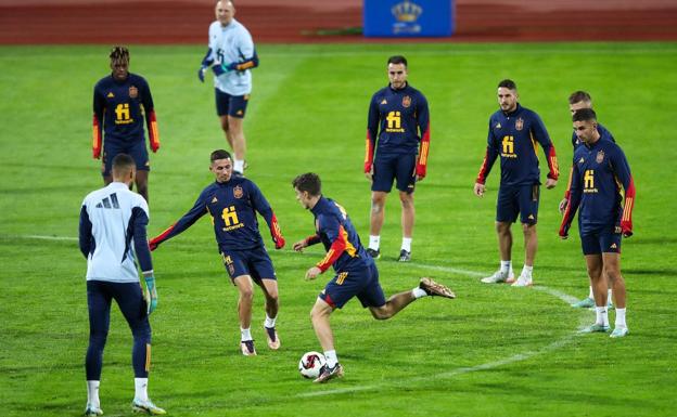 España disputa hoy su último partido de preparación de cara al Mundial.