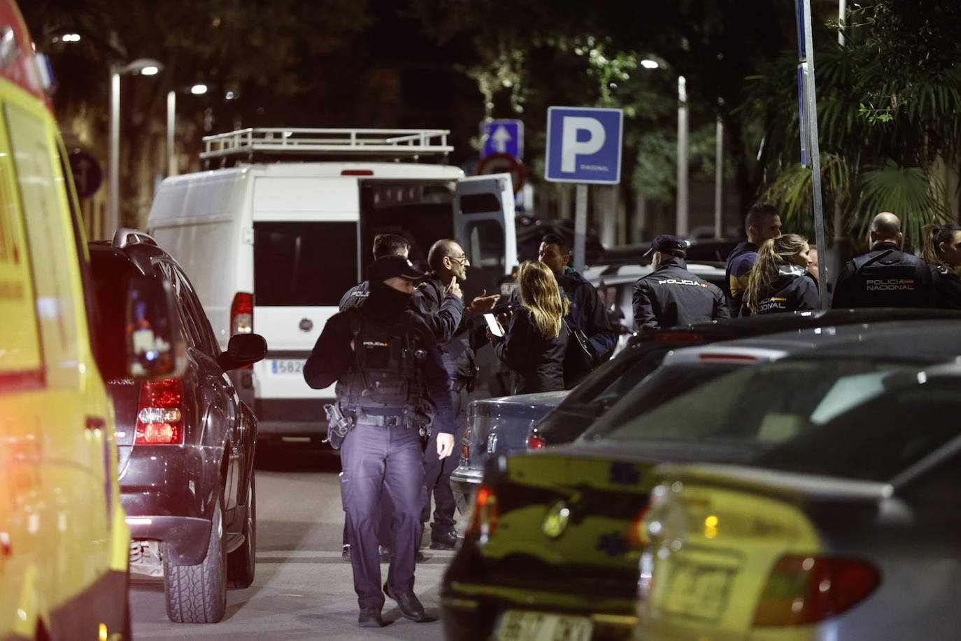 Fotos: Un hombre dispara a otro en Paterna