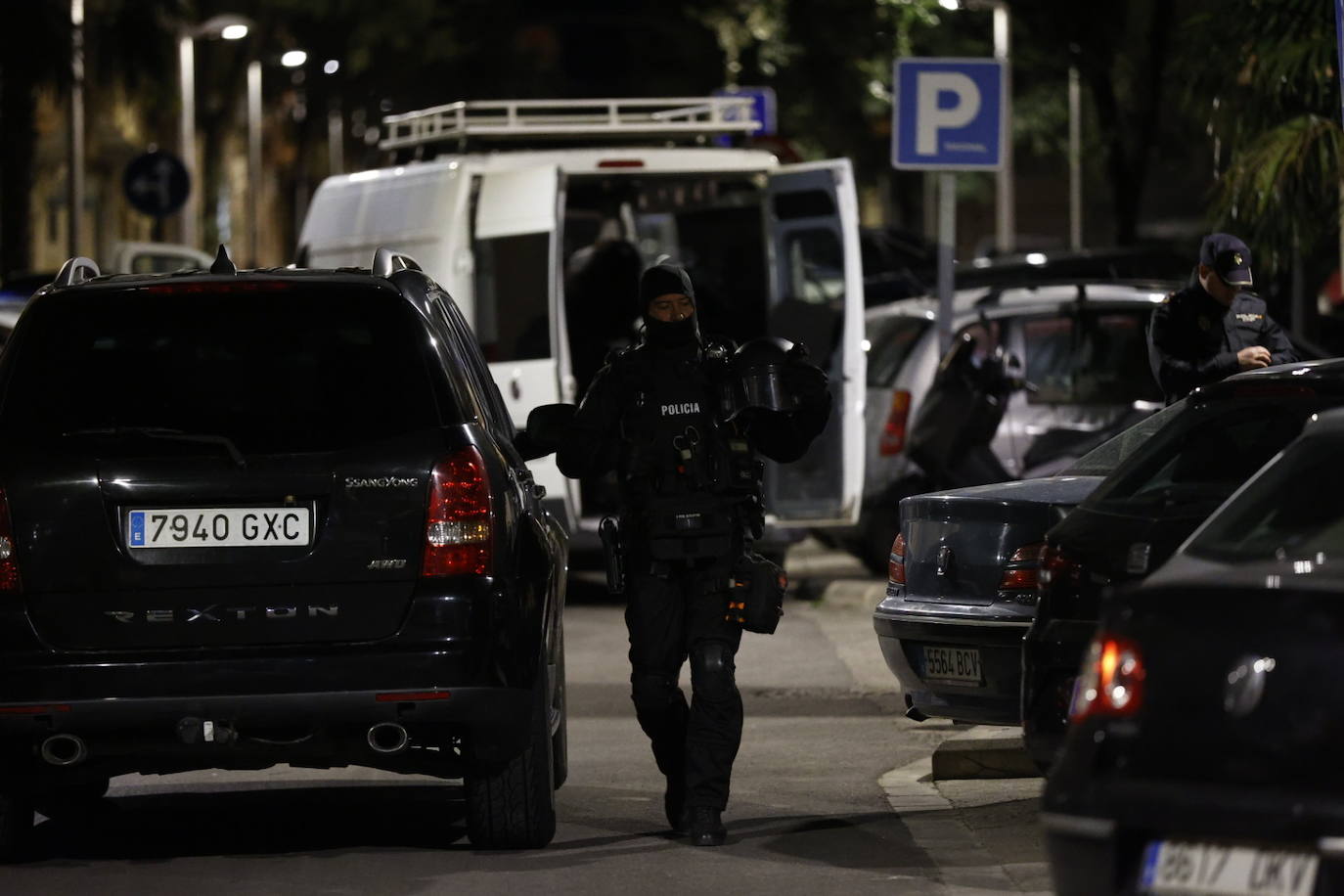 Fotos: Un hombre dispara a otro en Paterna