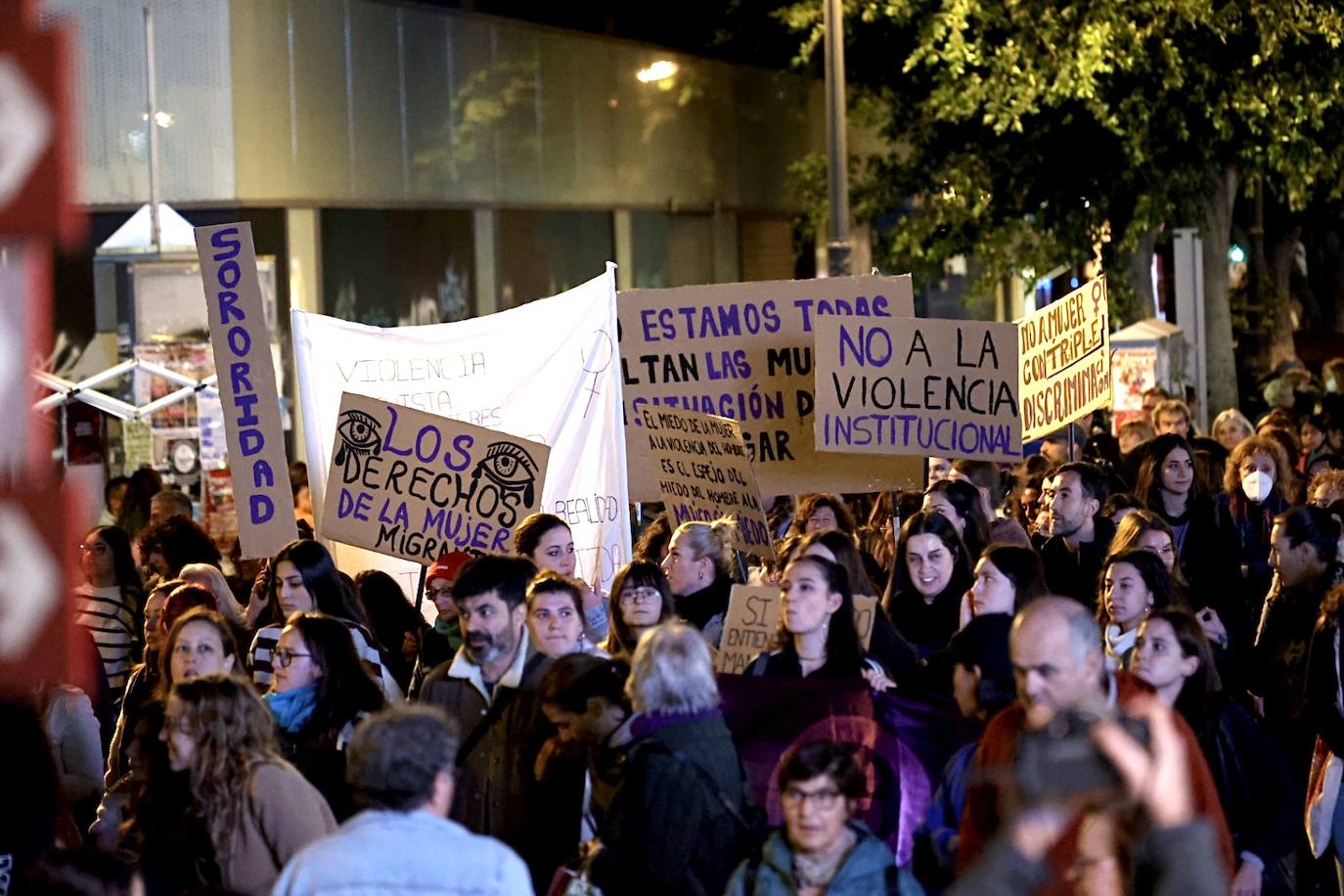 Fotos: Así ha sido la manifestación del 25N en Valencia