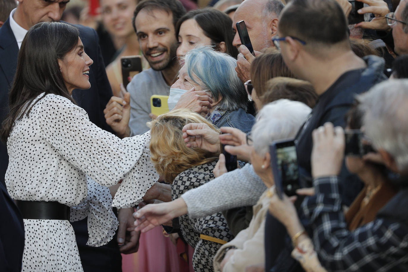 Fotos: La reina Letizia deslumbra en Valencia