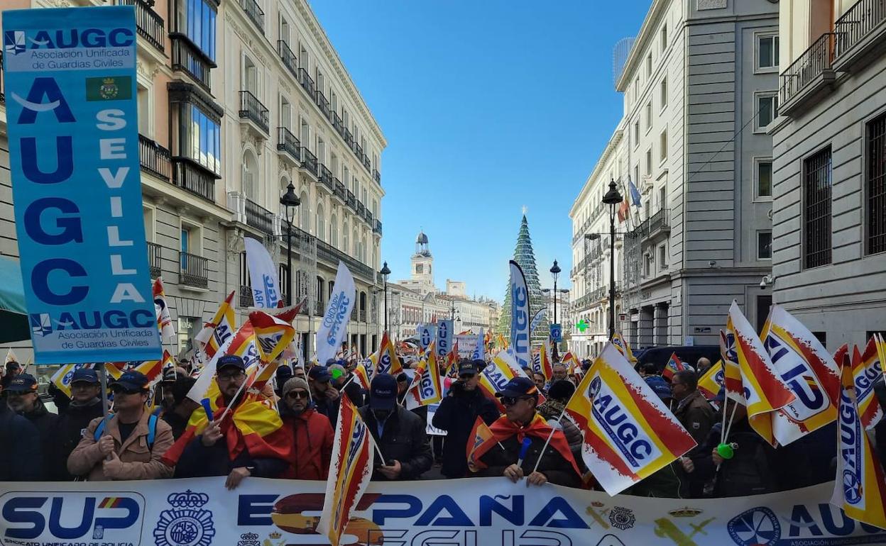 Manifestantes de la Policía Nacional y de la Guardia Civil en Madrid. 