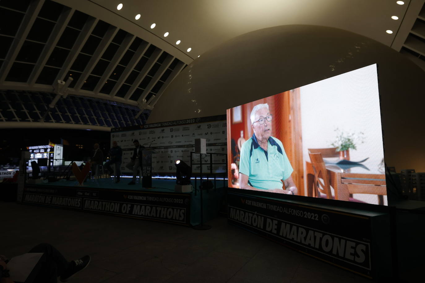 Fotos: Los participantes del Maratón Valencia ya pueden recoger su dorsal