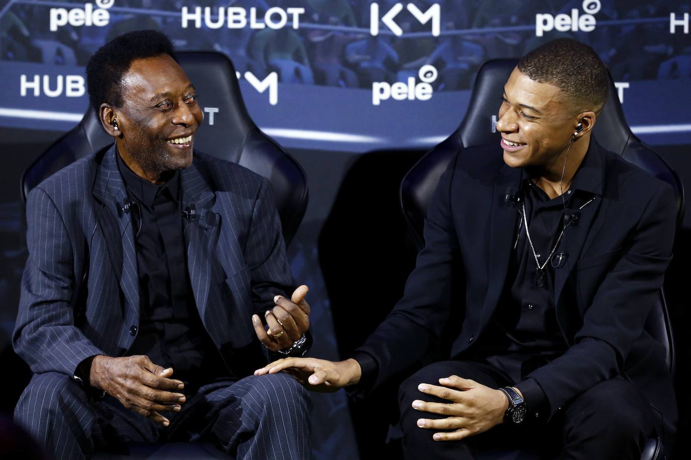 Pelé junto a Mbappé.