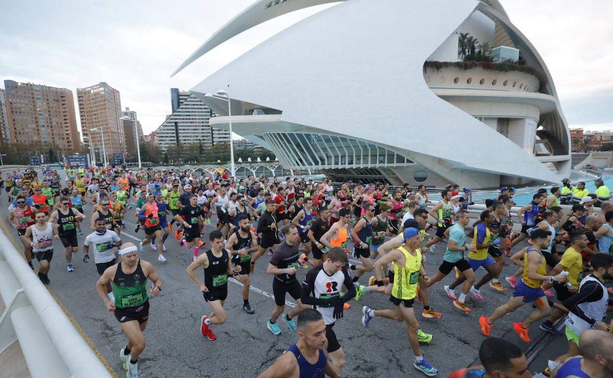 Maratón de Valencia 2022 | Todas las imágenes y vídeos del Maratón de Valencia 2022