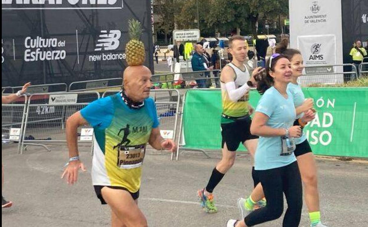 Moshe Lederfien en el Maratón de Valencia.