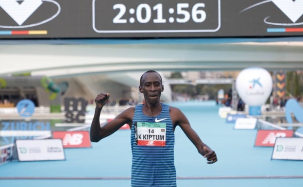 Kiptum vuela en el Maratón de Valencia, que ya está sólo detrás de Berlín entre los más rápidos del mundo