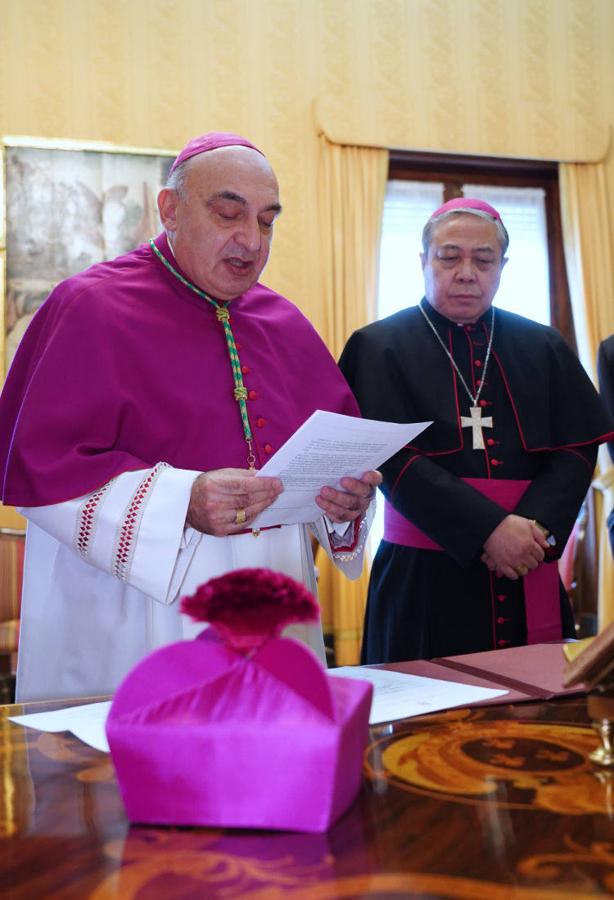 Fotos: Toma de posesión y misa en la catedral de Benavent, nuevo arzobispo de Valencia