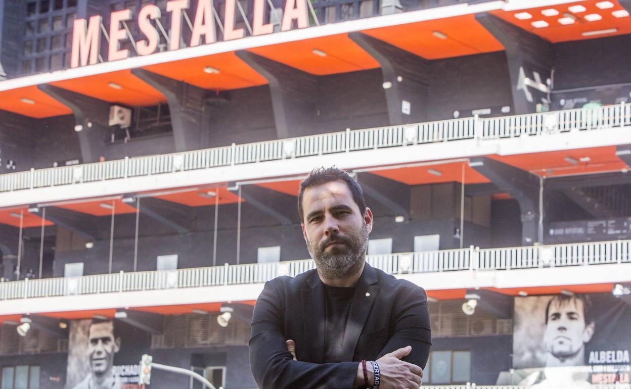 José Pérez, a las puertas de Mestalla. 