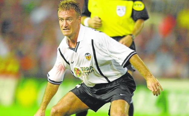 Deschamps, en un partido con el Valencia. 