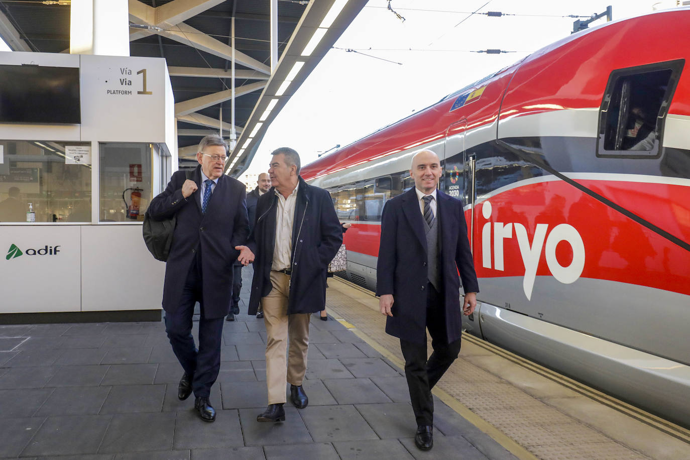 Fotos: Llegada del primer tren comercial de Iryo en el trayecto Madrid-Valencia